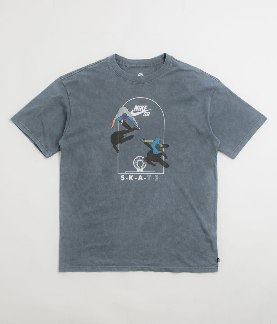 Nike SB Court T-Shirt in Anthracite