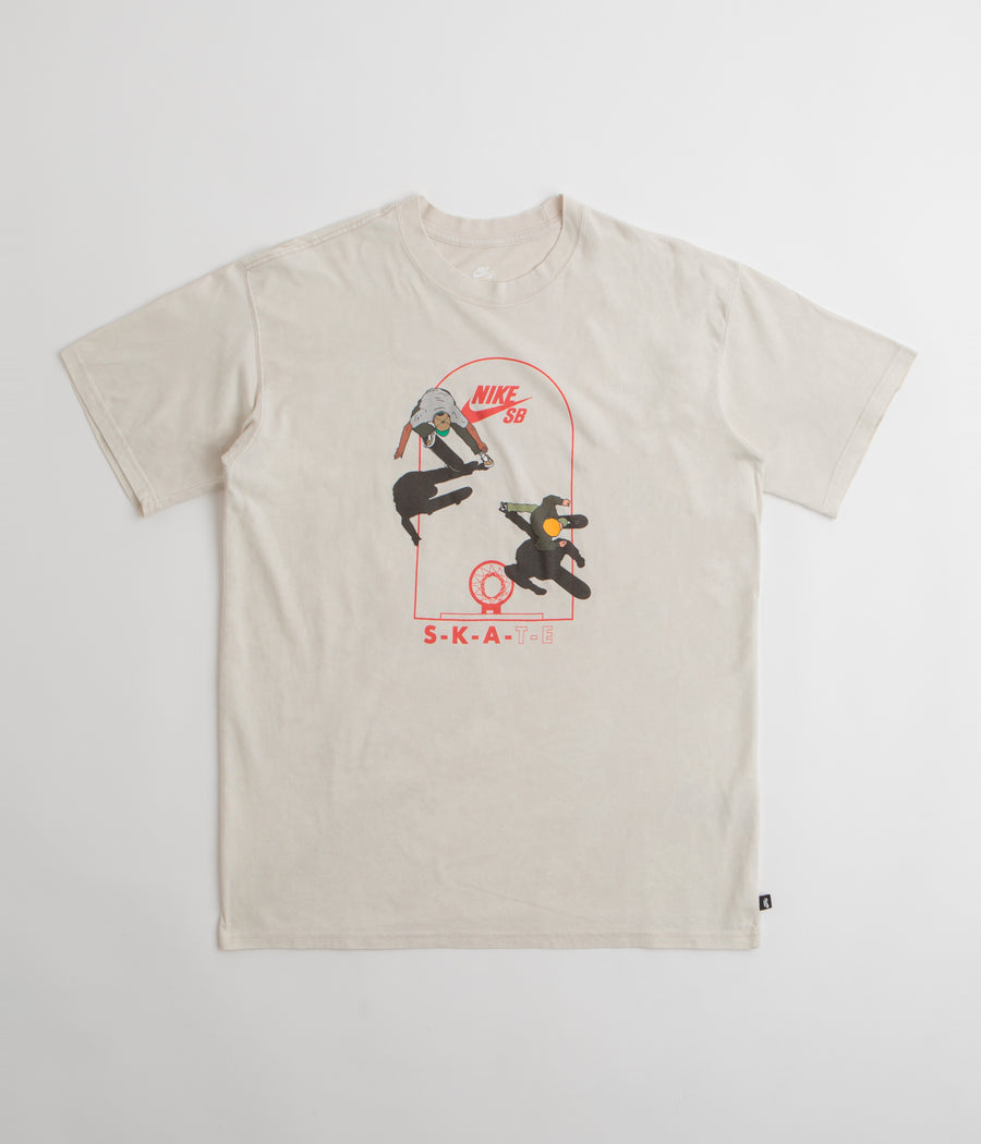 Nike SB Court T-Shirt in Light Bone