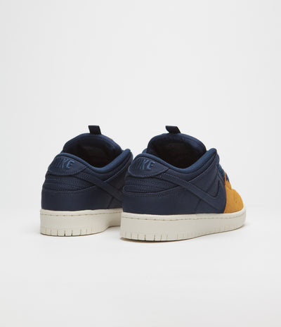 Nike SB Dunk Low Pro Premium Shoes - Midnight Navy / Midnight Navy - Desert Ochre