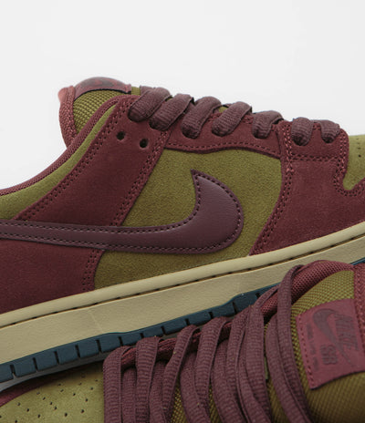 Nike SB Dunk Low Pro Shoes - Dark Team Red / Burgundy Crush - Olive Flak