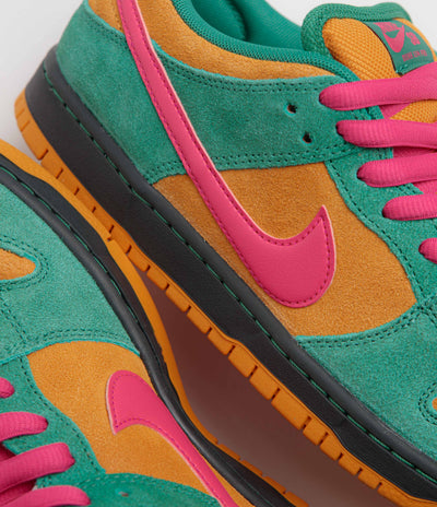 Nike SB Dunk Low Pro Shoes - Green Noise / Watermelon - Light Curry
