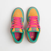 Nike SB Dunk Low Pro Shoes - Green Noise / Watermelon - Light Curry thumbnail