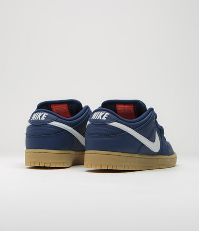 Nike SB Orange Label Dunk Low Pro Shoes - Navy / White - Navy - Gum Light Brown