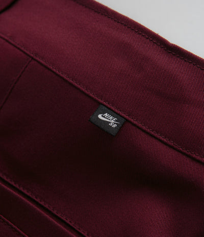 Nike SB El Chino Shorts - Dark Team Red