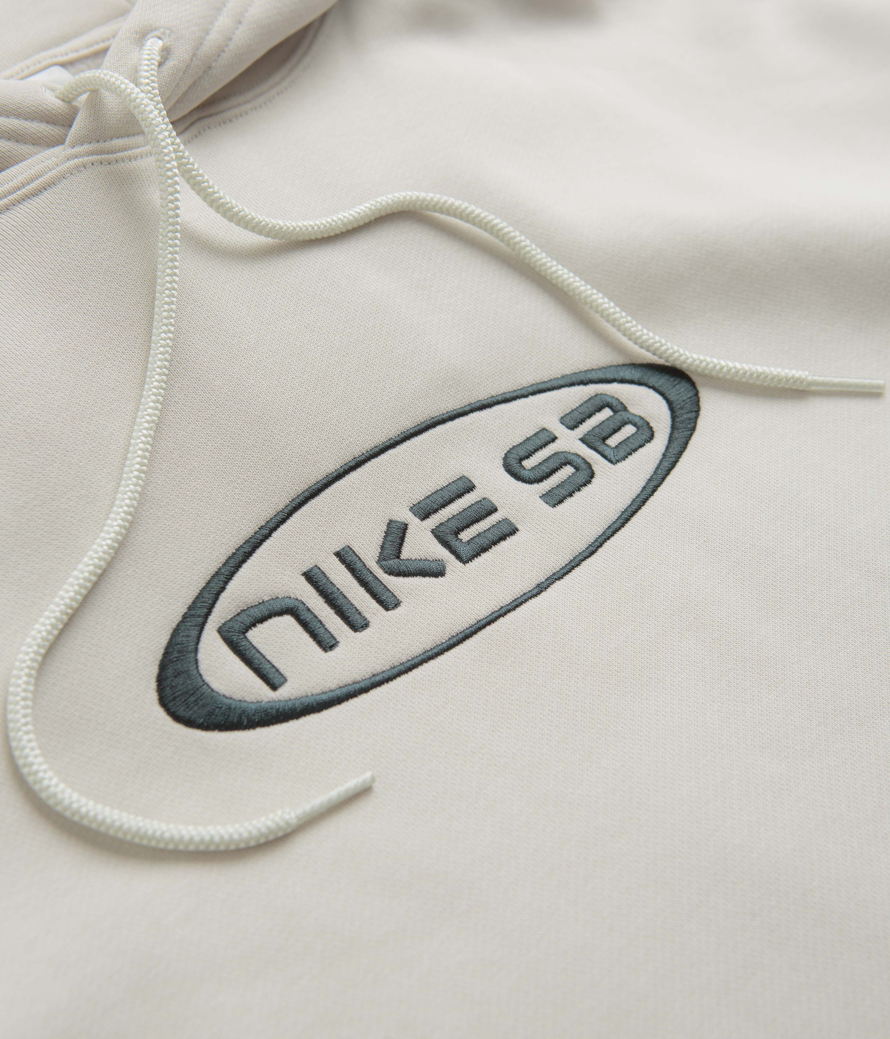 Nike SB Embroidered Graphic Hoodie Light Bone / Deep Jungle Flatspot