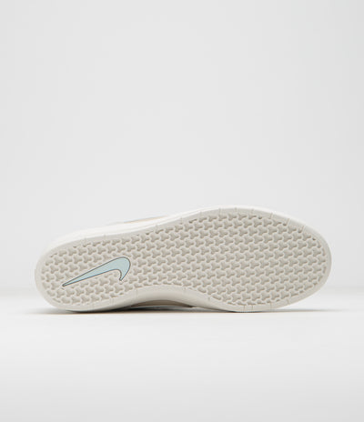 Nike SB Force 58 Premium Shoes in Light Bone and Glacier Blue and Sanddrift - Hemp