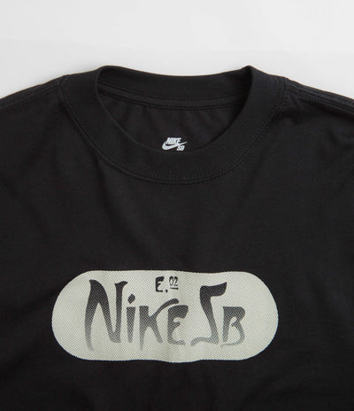 Nike SB Graphic Long Sleeve T-Shirt in Black