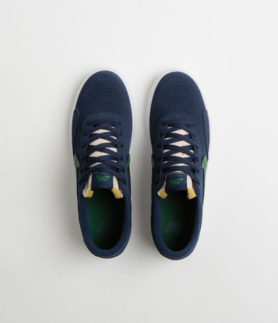 Nike SB Heritage Vulc Shoes in Midnight Navy and Noble Green and Midnight Navy