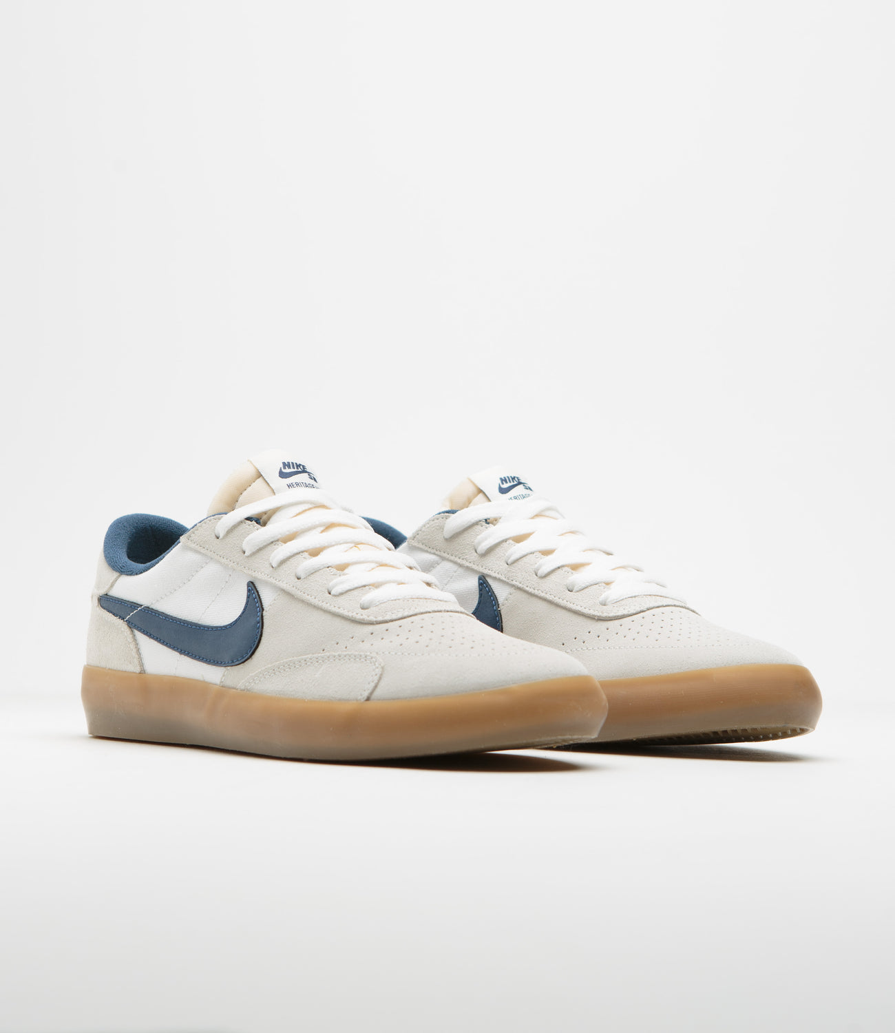 Nike hotsell portmore white