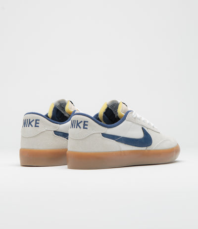 Nike SB Heritage Vulc Shoes in Summit White and Navy and White - Gum Light Brown