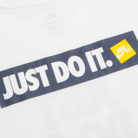 Nike SB Koston T-Shirt in White thumbnail