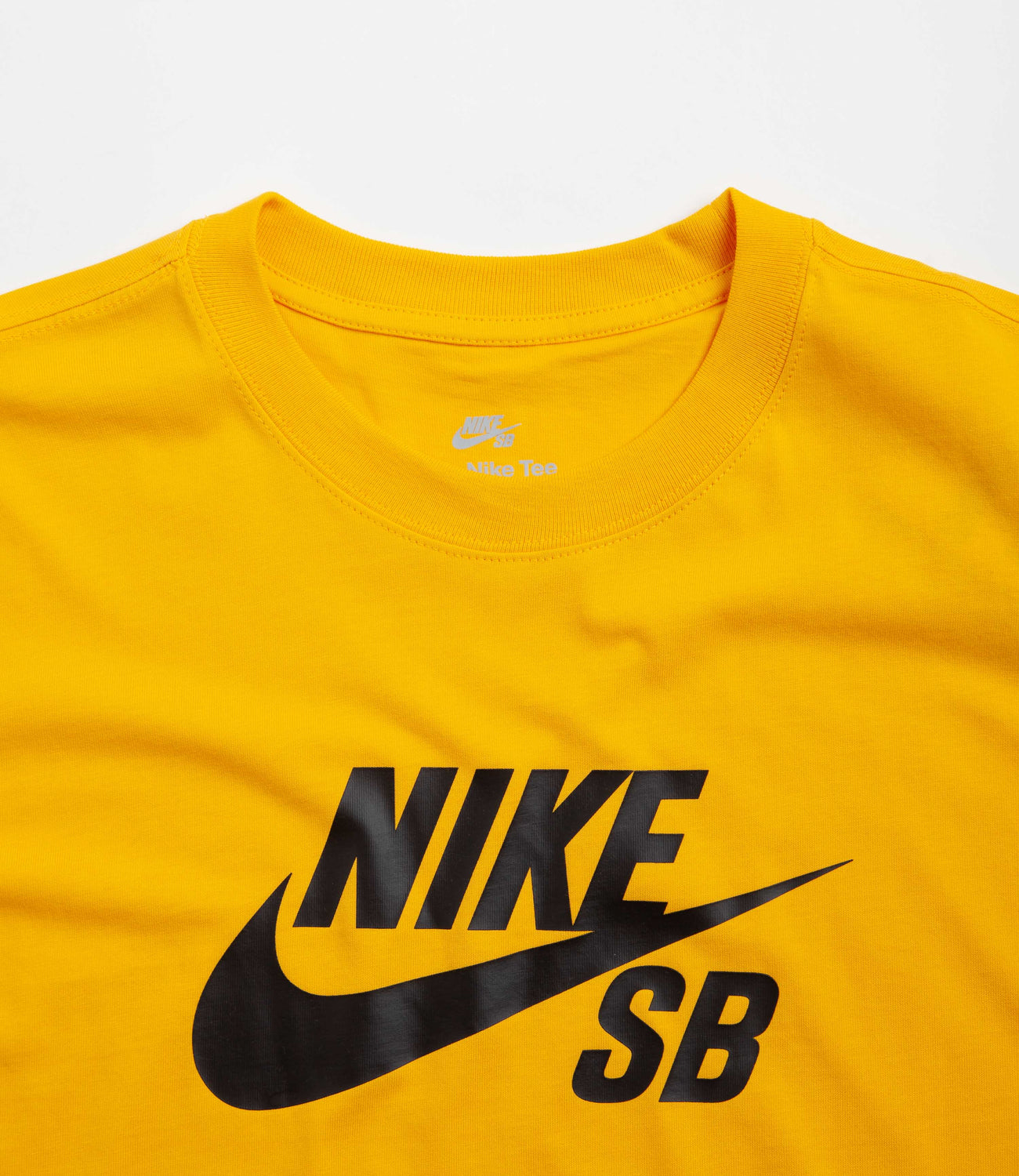 modtagende tank jeans Nike SB Large Logo T-Shirt - University Gold | Flatspot