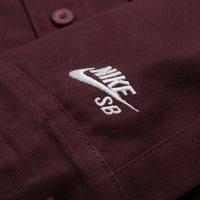 Nike SB New Essential Woven Shirt - Burgundy Crush / Platinum Violet thumbnail