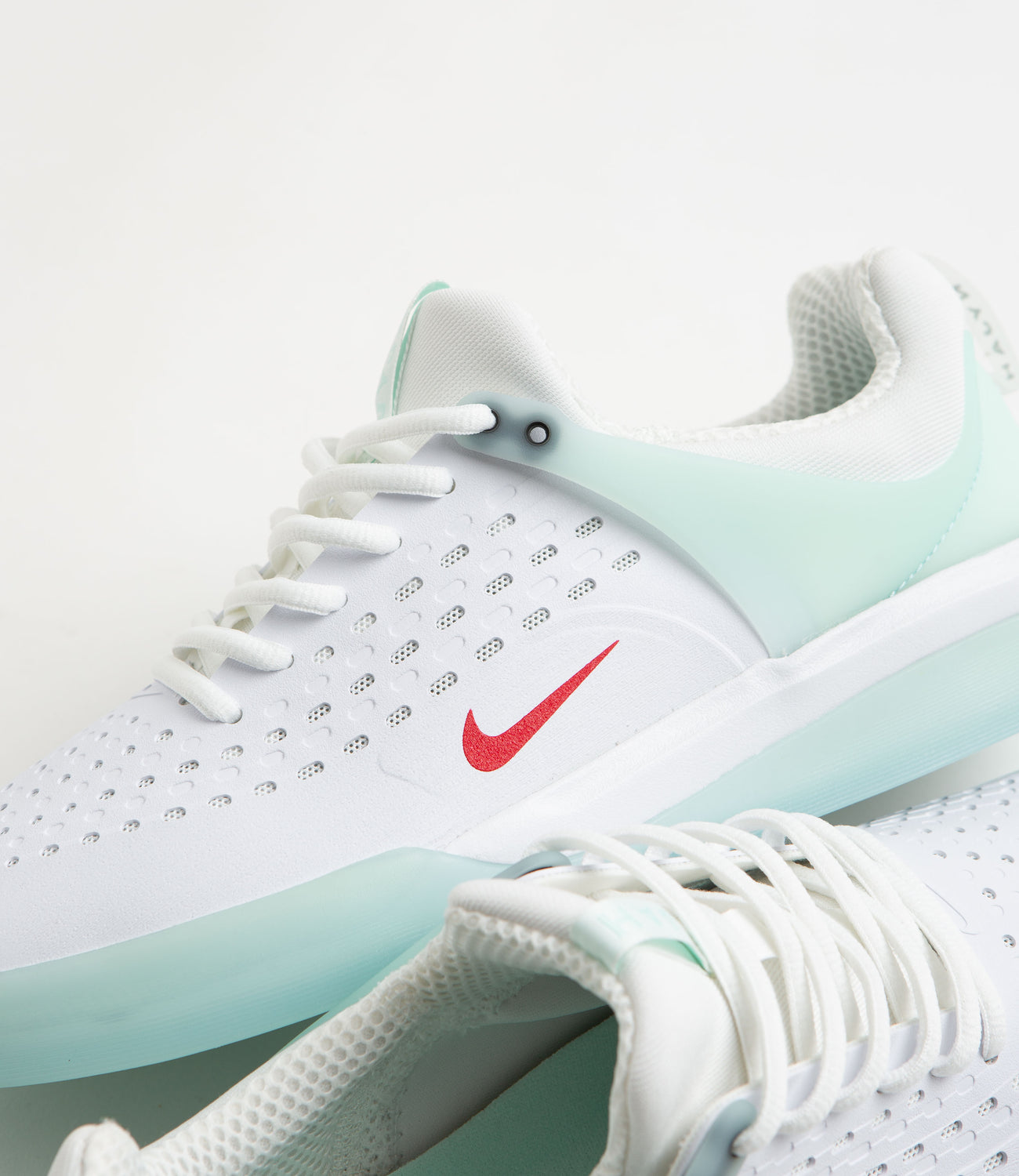 Nike sb nyjah free white & tropical twist skate shoes Clearance