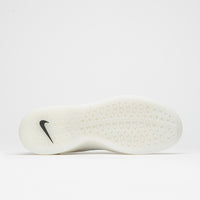 Nike SB Nyjah 4 Shoes in White and Black and White - Black thumbnail