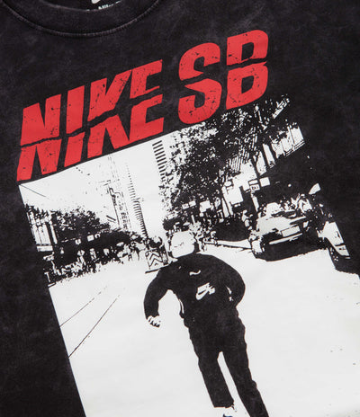 Nike SB Pushing Graphic T-Shirt - Black