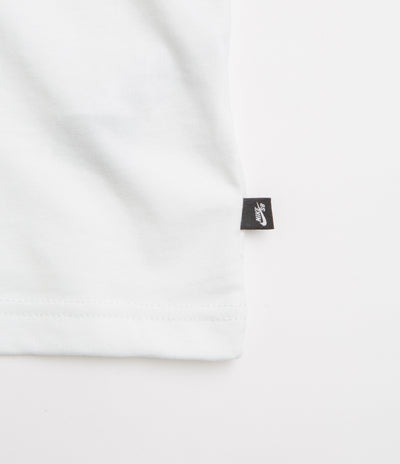 Nike SB Remake JDI T-Shirt in Summit White