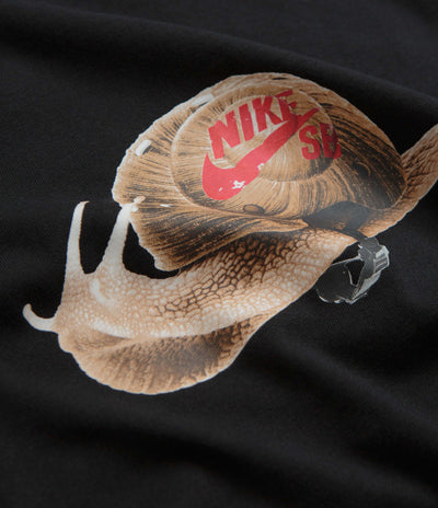 Nike SB Republique T-Shirt in Black