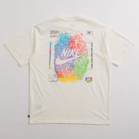Nike SB Thumbprint T-Shirt in Sail thumbnail