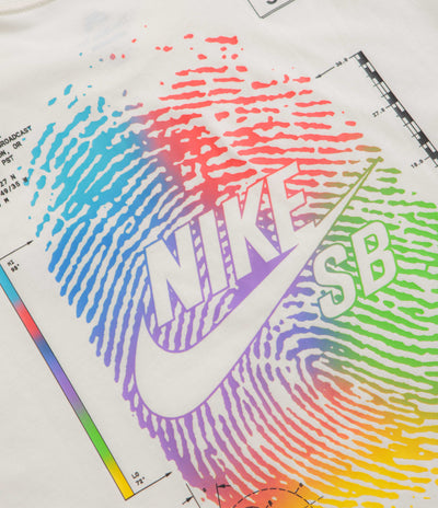 Nike SB Thumbprint T-Shirt in Sail