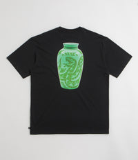 Nike SB Vase T-Shirt in Black