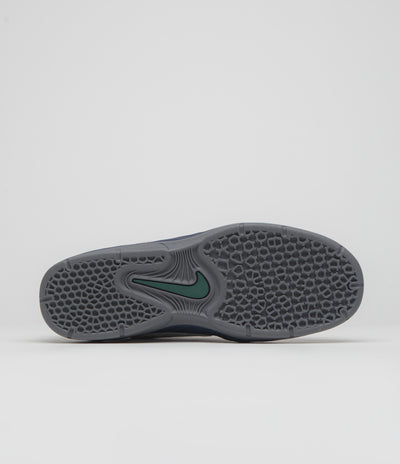 Nike SB Vertebrae Shoes - Light Bone / Fir - Midnight Navy - Obsidian