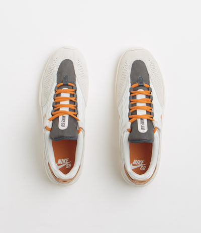 Nike SB Vertebrae Shoes - Summit White / Monarch - Phantom