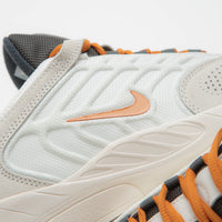 Nike SB Vertebrae Shoes - Summit White / Monarch - Phantom thumbnail