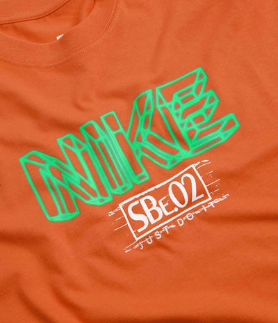 Nike SB Video T-Shirt in Campfire Orange