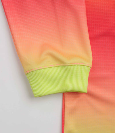 Nike SB World Cup Long Sleeve Jersey in Hyper Pink