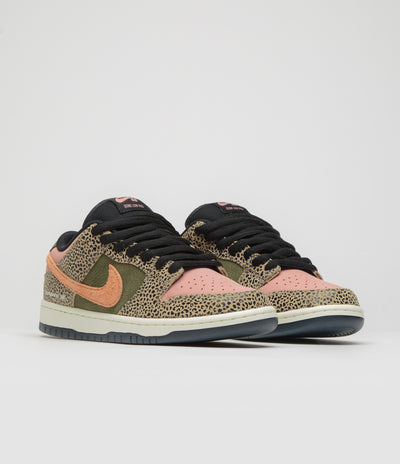 Nike SB x Arts-Rec Dunk Low Pro Shoes - Khaki / Amber Brown - Rough Green - Rust Pink