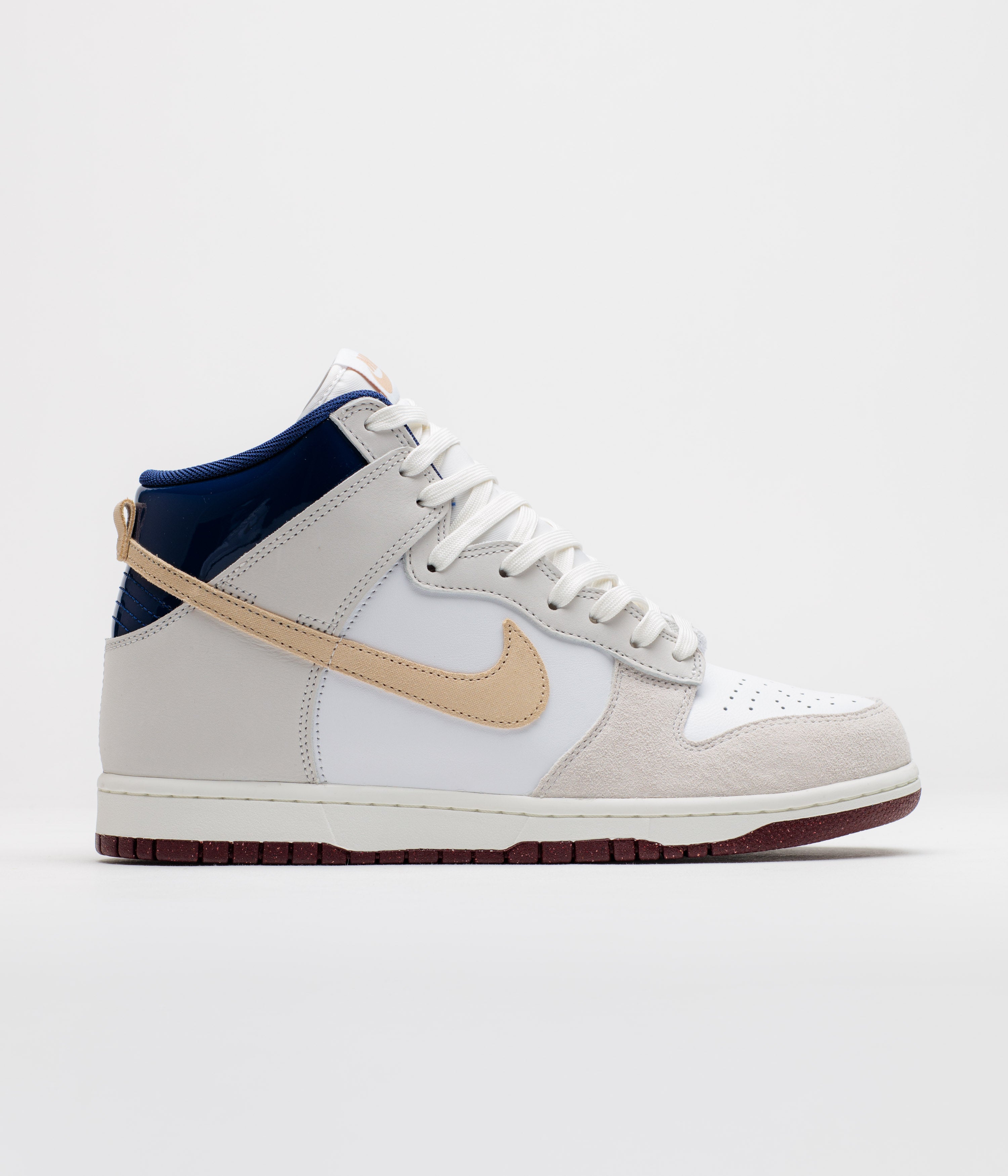 Nike SB x Beyond Dunk High Pro Shoes in White and Ivory and Sand Dune - Blue Void
