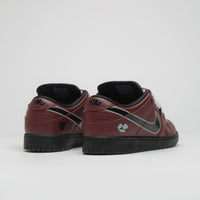Nike SB x Limosine Skateboards Dunk Low Pro Shoes - Dark Pony / Black - Silver - White thumbnail