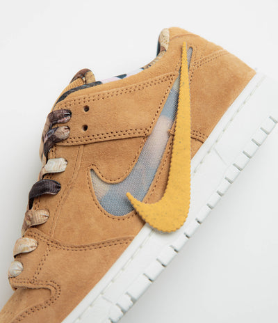 Nike SB x Note Dunk Low Pro 'Brew And Biscuits' Shoes in Flax and Honeycomb and Summit White - Sail