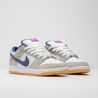 Nike SB x Rayssa Leal Dunk Low Premium Shoes in Pure Platinum and Deep Royal Blue thumbnail