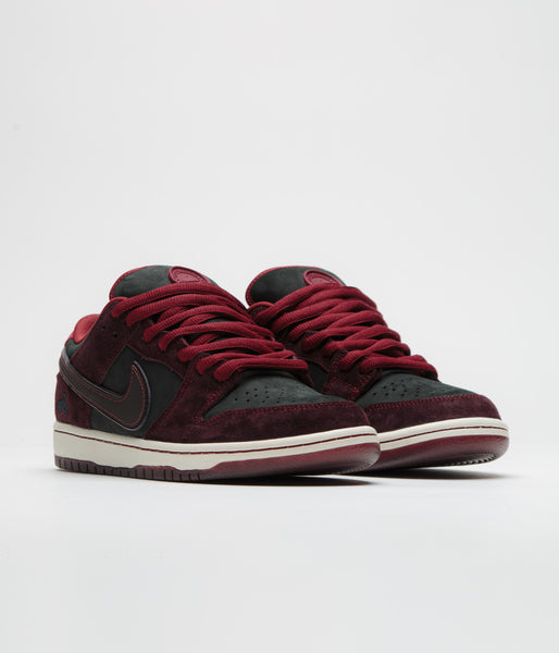 Nike SB x RIOT Skateshop Dunk Low Pro Shoes - Mahogany / Dark Beetroot ...