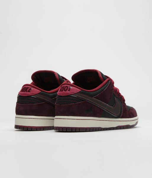 Nike SB x RIOT Skateshop Dunk Low Pro Shoes - Mahogany / Dark Beetroot ...