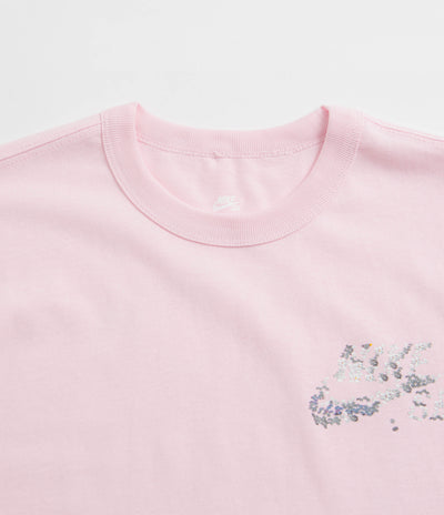 Nike SB Yuto T-Shirt in Pink Foam
