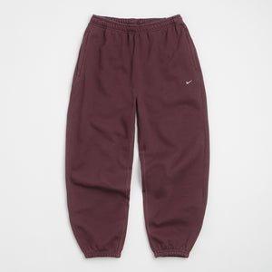 Burgundy Crush / Burgundy Crush / White