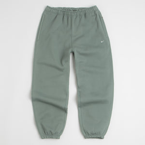 Clay Green / Clay Green / White