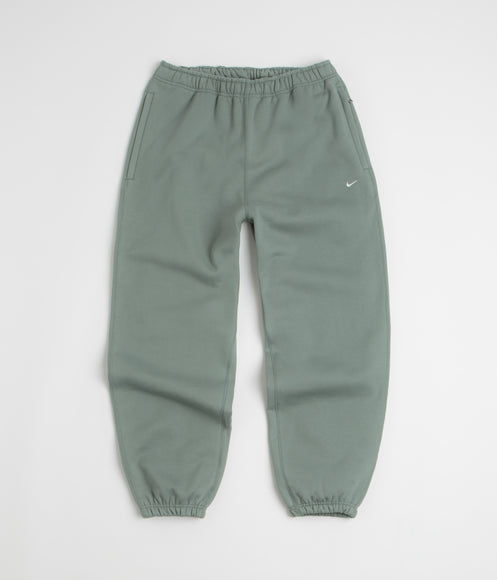 Nike Solo Swoosh Cuffed Sweatpants - Clay Green / Clay Green / White