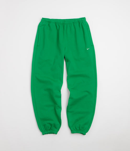 Nike Solo Swoosh Cuffed Sweatpants - Court Green / Court Green / White