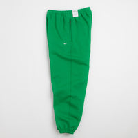 Nike Solo Swoosh Cuffed Sweatpants - Court Green / Court Green / White thumbnail