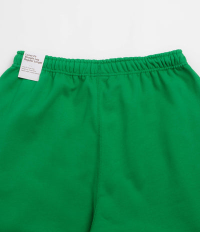 Nike Solo Swoosh Cuffed Sweatpants - Court Green / Court Green / White