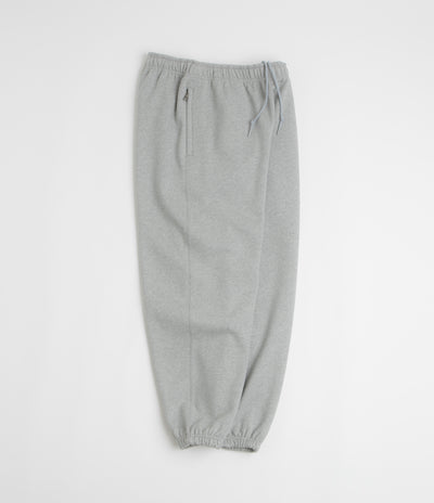 Nike Solo Swoosh Cuffed Sweatpants in Dark Grey Heather and Light Smoke Grey / White