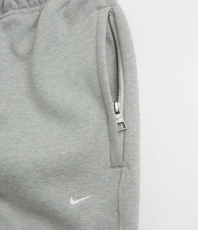 Nike Solo Swoosh Cuffed Sweatpants - Dark Grey Heather / Light Smoke Grey / White