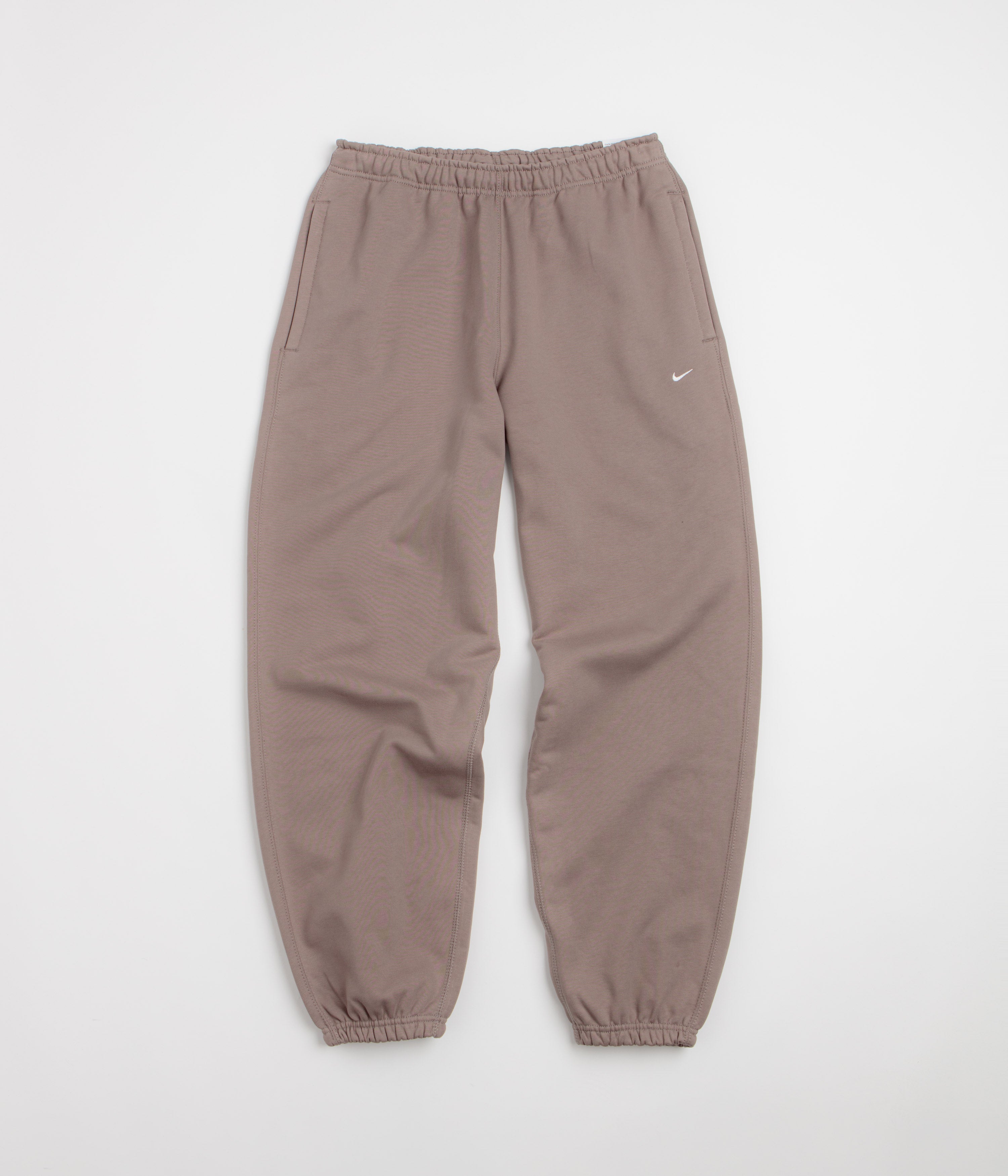 Nike Solo Swoosh Cuffed Sweatpants - Mink Brown / Mink Brown / White