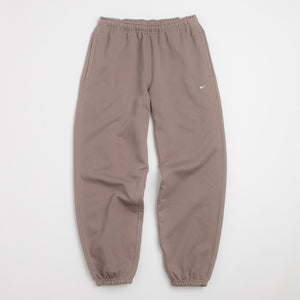 Mink Brown / Mink Brown / White