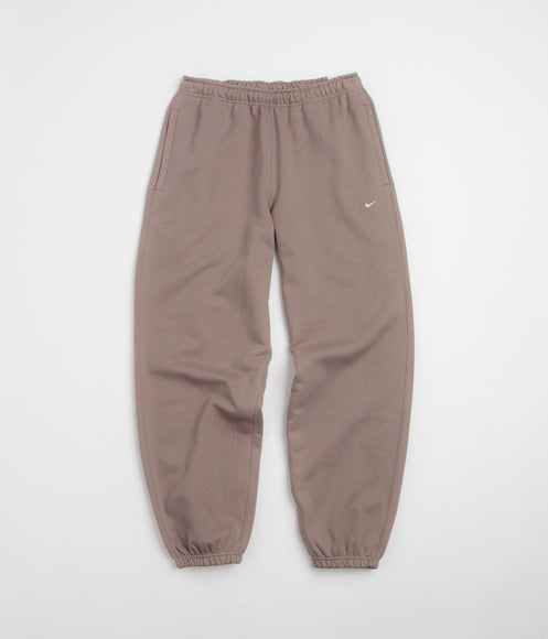 Nike Solo Swoosh Cuffed Sweatpants - Mink Brown / Mink Brown / White