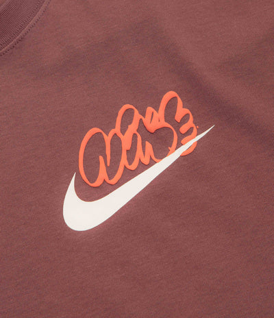 Nike Solo Swoosh GPX T-Shirt - Red Sepia